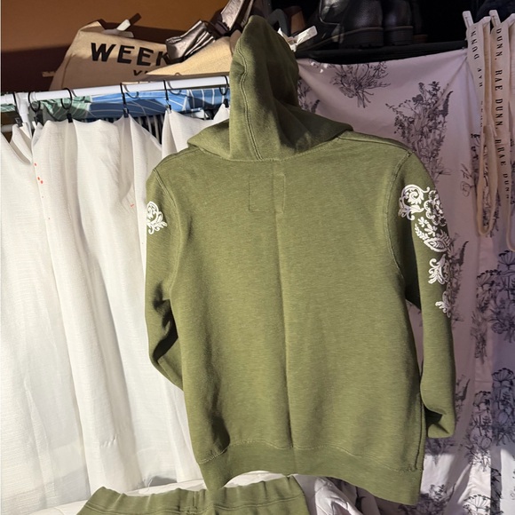 Green Zip-Up Hoodie and Sweatpants Set - Picture 6 of 9